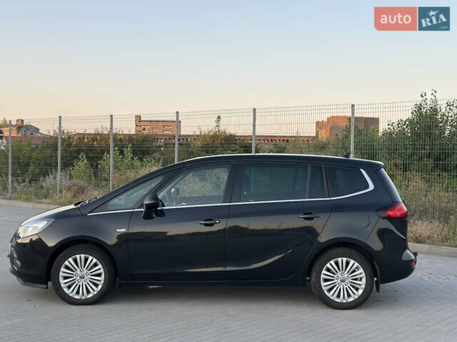 Черный Опель Zafira Tourer, объемом двигателя 1.6 л и пробегом 204 тыс. км за 11200 $, фото 3 на Automoto.ua