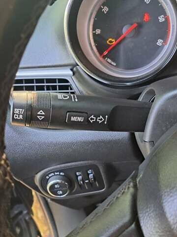 Черный Опель Zafira Tourer, объемом двигателя 1.96 л и пробегом 260 тыс. км за 10700 $, фото 2 на Automoto.ua