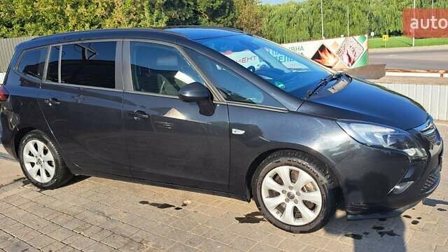 Черный Опель Zafira Tourer, объемом двигателя 1.96 л и пробегом 260 тыс. км за 10700 $, фото 10 на Automoto.ua