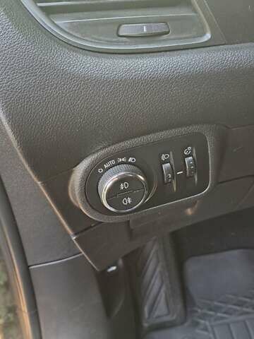 Черный Опель Zafira Tourer, объемом двигателя 1.96 л и пробегом 260 тыс. км за 10700 $, фото 11 на Automoto.ua