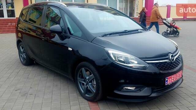 Черный Опель Zafira Tourer, объемом двигателя 2 л и пробегом 208 тыс. км за 12700 $, фото 8 на Automoto.ua