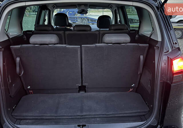 Черный Опель Zafira Tourer, объемом двигателя 1.6 л и пробегом 220 тыс. км за 12500 $, фото 21 на Automoto.ua