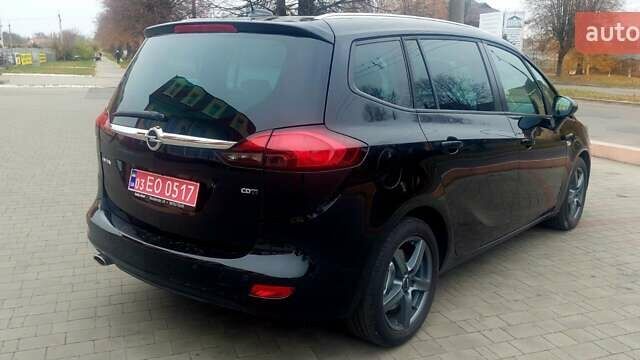 Черный Опель Zafira Tourer, объемом двигателя 2 л и пробегом 208 тыс. км за 12700 $, фото 5 на Automoto.ua
