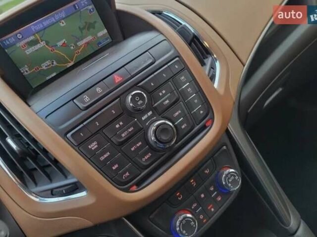 Фиолетовый Опель Zafira Tourer, объемом двигателя 2 л и пробегом 136 тыс. км за 8000 $, фото 15 на Automoto.ua