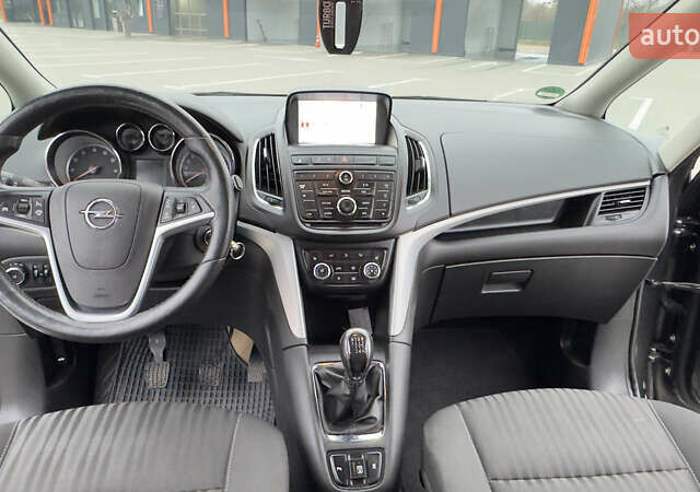 Коричневый Опель Zafira Tourer, объемом двигателя 1.6 л и пробегом 189 тыс. км за 9150 $, фото 31 на Automoto.ua
