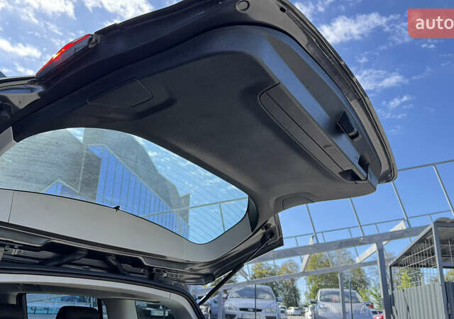 Коричневый Опель Zafira Tourer, объемом двигателя 1.6 л и пробегом 189 тыс. км за 9150 $, фото 48 на Automoto.ua