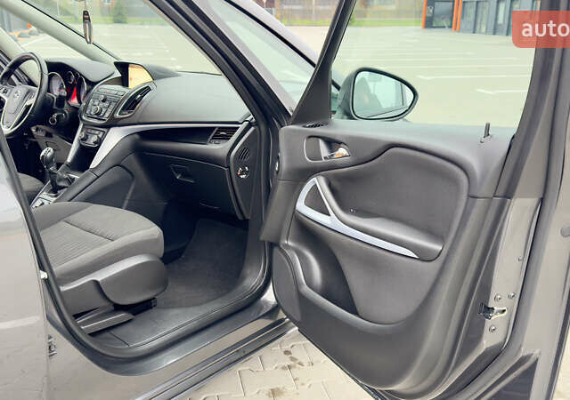Коричневый Опель Zafira Tourer, объемом двигателя 1.6 л и пробегом 189 тыс. км за 9150 $, фото 20 на Automoto.ua