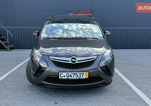 Коричневый Опель Zafira Tourer, объемом двигателя 1.6 л и пробегом 188 тыс. км за 9350 $, фото 16 на Automoto.ua
