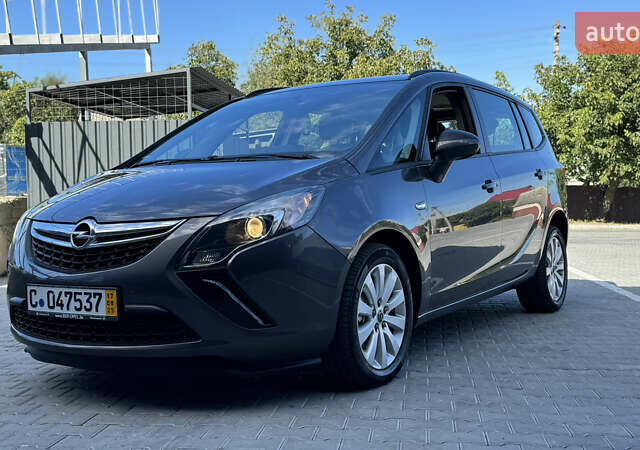 Коричневый Опель Zafira Tourer, объемом двигателя 1.6 л и пробегом 188 тыс. км за 9350 $, фото 4 на Automoto.ua