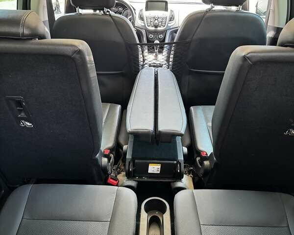 Коричневий Опель Zafira Tourer, об'ємом двигуна 2 л та пробігом 193 тис. км за 11700 $, фото 17 на Automoto.ua