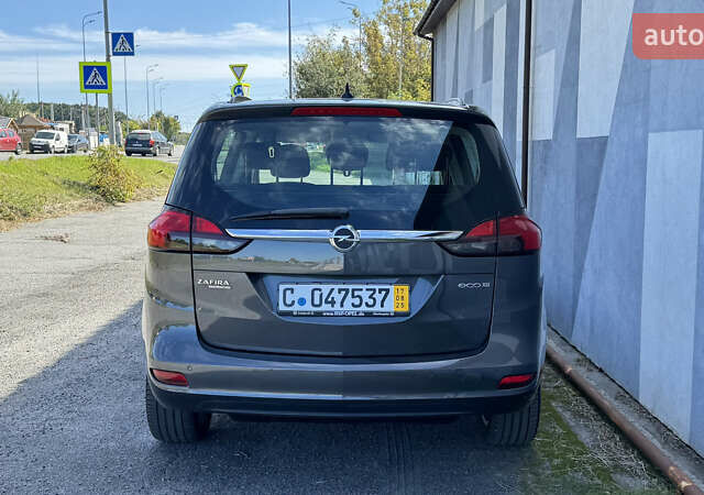 Коричневый Опель Zafira Tourer, объемом двигателя 1.6 л и пробегом 188 тыс. км за 9350 $, фото 24 на Automoto.ua