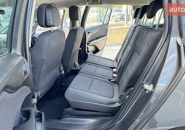 Коричневый Опель Zafira Tourer, объемом двигателя 1.6 л и пробегом 188 тыс. км за 9350 $, фото 35 на Automoto.ua