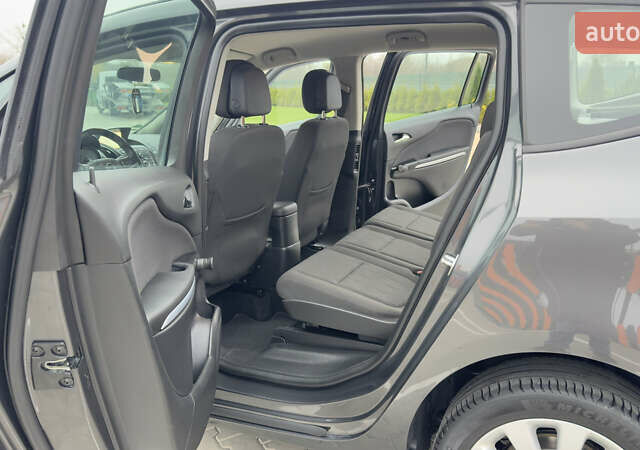 Коричневый Опель Zafira Tourer, объемом двигателя 1.6 л и пробегом 189 тыс. км за 9150 $, фото 27 на Automoto.ua