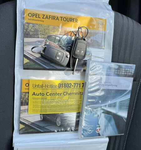 Коричневый Опель Zafira Tourer, объемом двигателя 1.6 л и пробегом 188 тыс. км за 9350 $, фото 62 на Automoto.ua