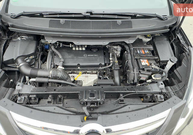Коричневый Опель Zafira Tourer, объемом двигателя 1.6 л и пробегом 189 тыс. км за 9150 $, фото 33 на Automoto.ua