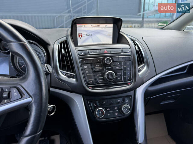 Коричневый Опель Zafira Tourer, объемом двигателя 1.6 л и пробегом 189 тыс. км за 9150 $, фото 45 на Automoto.ua