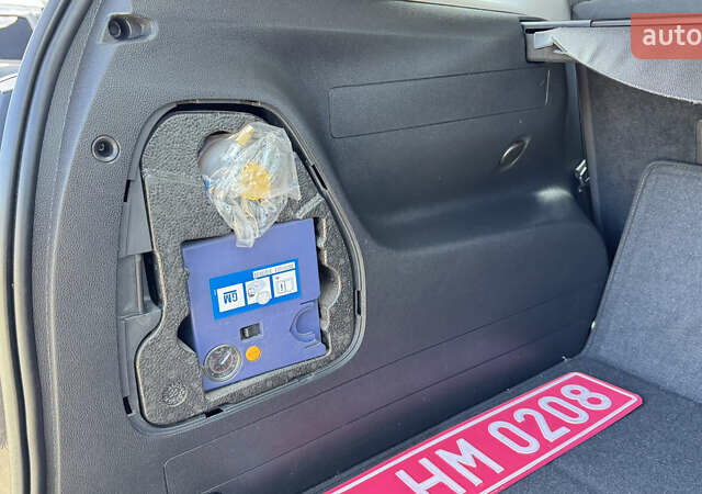 Коричневый Опель Zafira Tourer, объемом двигателя 1.6 л и пробегом 189 тыс. км за 9150 $, фото 50 на Automoto.ua