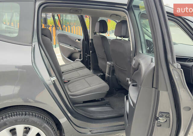 Коричневый Опель Zafira Tourer, объемом двигателя 1.6 л и пробегом 189 тыс. км за 9150 $, фото 25 на Automoto.ua