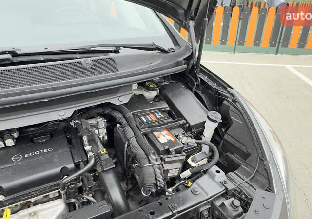 Коричневый Опель Zafira Tourer, объемом двигателя 1.6 л и пробегом 189 тыс. км за 9150 $, фото 35 на Automoto.ua