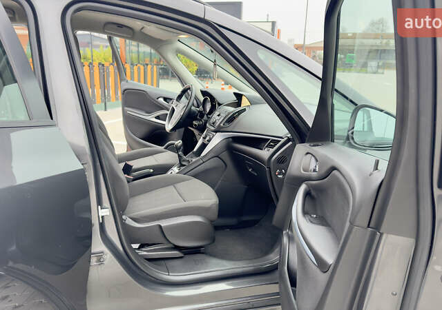 Коричневый Опель Zafira Tourer, объемом двигателя 1.6 л и пробегом 189 тыс. км за 9150 $, фото 26 на Automoto.ua
