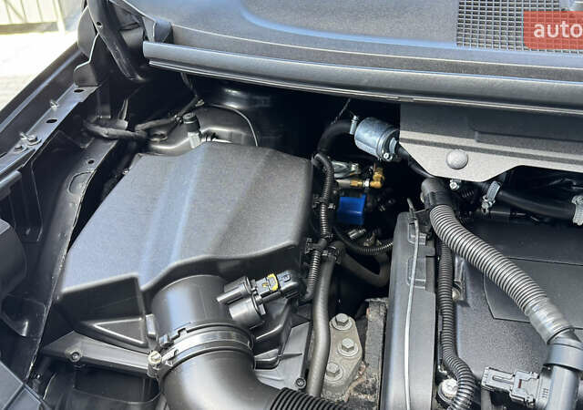 Коричневый Опель Zafira Tourer, объемом двигателя 1.6 л и пробегом 188 тыс. км за 9350 $, фото 28 на Automoto.ua
