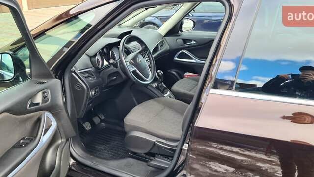 Коричневый Опель Zafira Tourer, объемом двигателя 1.4 л и пробегом 217 тыс. км за 9990 $, фото 6 на Automoto.ua