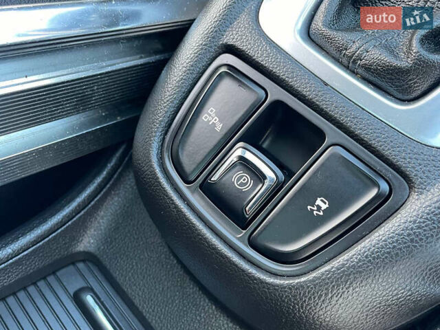 Коричневий Опель Zafira Tourer, об'ємом двигуна 2 л та пробігом 230 тис. км за 11550 $, фото 22 на Automoto.ua