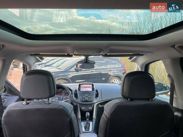 Коричневый Опель Zafira Tourer, объемом двигателя 2 л и пробегом 230 тыс. км за 11999 $, фото 15 на Automoto.ua