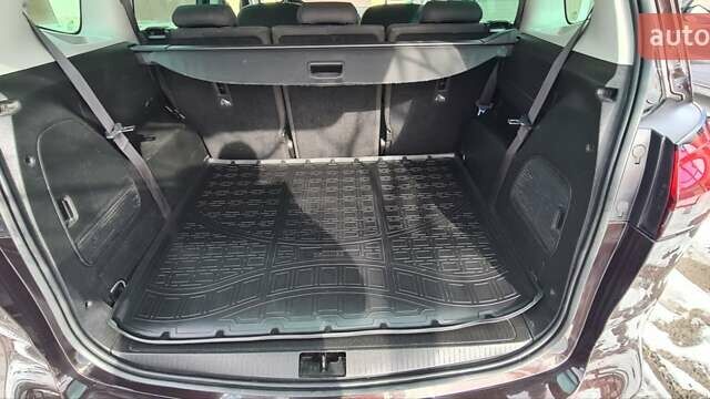 Коричневый Опель Zafira Tourer, объемом двигателя 1.4 л и пробегом 217 тыс. км за 9990 $, фото 10 на Automoto.ua