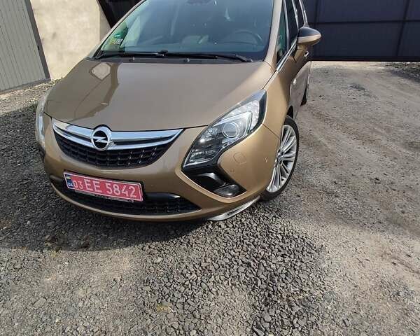 Коричневый Опель Zafira Tourer, объемом двигателя 2 л и пробегом 280 тыс. км за 11500 $, фото 2 на Automoto.ua