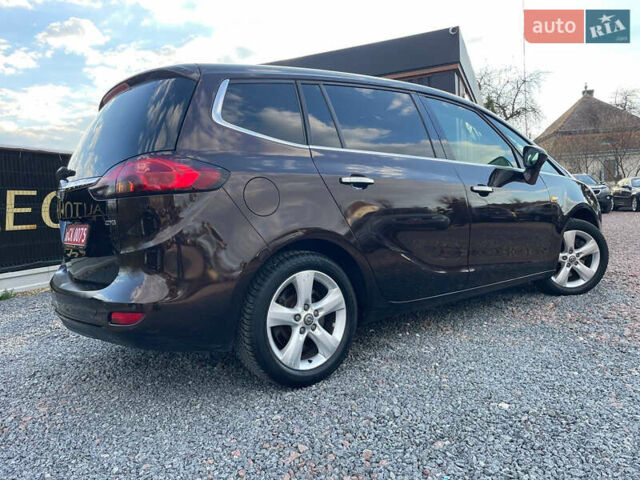 Коричневый Опель Zafira Tourer, объемом двигателя 2 л и пробегом 230 тыс. км за 11999 $, фото 41 на Automoto.ua