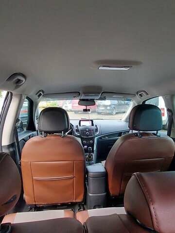 Коричневый Опель Zafira Tourer, объемом двигателя 1.6 л и пробегом 316 тыс. км за 11000 $, фото 8 на Automoto.ua