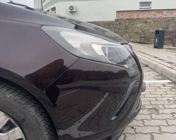 Коричневий Опель Zafira Tourer, об'ємом двигуна 1.96 л та пробігом 229 тис. км за 10399 $, фото 17 на Automoto.ua