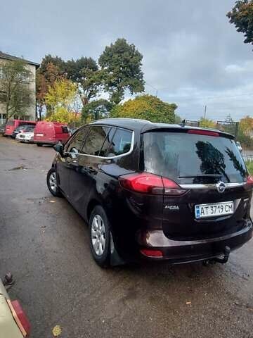 Коричневый Опель Zafira Tourer, объемом двигателя 1.6 л и пробегом 316 тыс. км за 11000 $, фото 5 на Automoto.ua