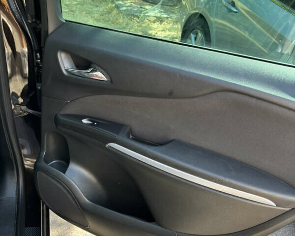 Коричневый Опель Zafira Tourer, объемом двигателя 2 л и пробегом 212 тыс. км за 10800 $, фото 9 на Automoto.ua