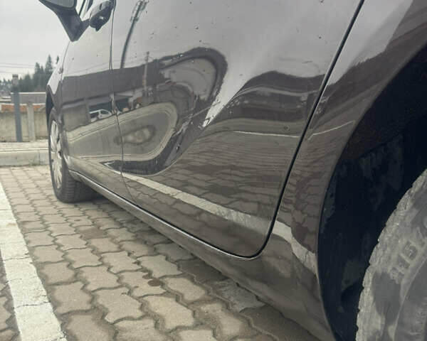 Коричневий Опель Zafira Tourer, об'ємом двигуна 1.96 л та пробігом 229 тис. км за 10399 $, фото 9 на Automoto.ua