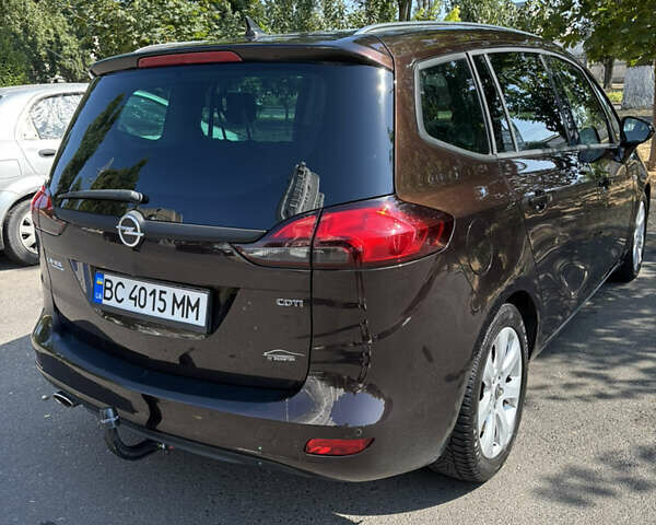 Коричневый Опель Zafira Tourer, объемом двигателя 2 л и пробегом 212 тыс. км за 10800 $, фото 2 на Automoto.ua