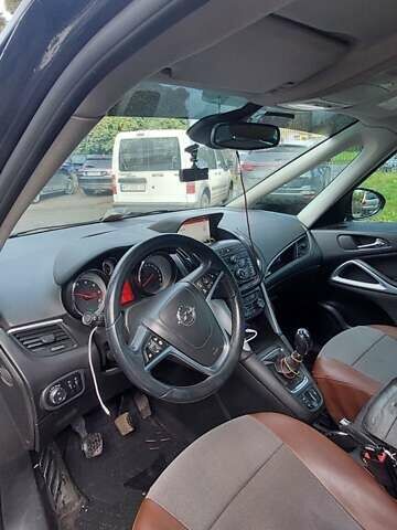Коричневый Опель Zafira Tourer, объемом двигателя 1.6 л и пробегом 316 тыс. км за 11000 $, фото 6 на Automoto.ua