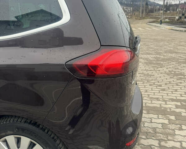 Коричневий Опель Zafira Tourer, об'ємом двигуна 1.96 л та пробігом 229 тис. км за 10399 $, фото 6 на Automoto.ua
