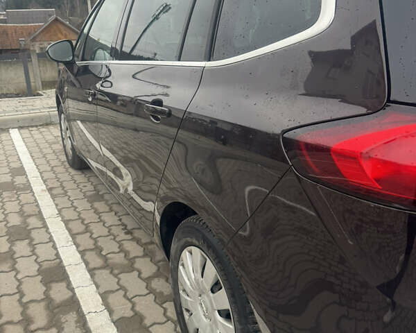 Коричневий Опель Zafira Tourer, об'ємом двигуна 1.96 л та пробігом 229 тис. км за 10399 $, фото 8 на Automoto.ua