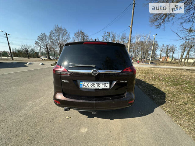 Коричневий Опель Zafira Tourer, об'ємом двигуна 2 л та пробігом 305 тис. км за 11000 $, фото 5 на Automoto.ua