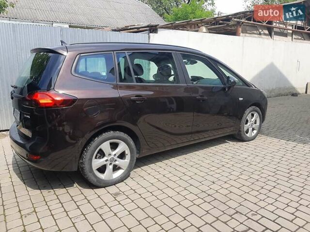 Коричневый Опель Zafira Tourer, объемом двигателя 1.6 л и пробегом 188 тыс. км за 9999 $, фото 16 на Automoto.ua