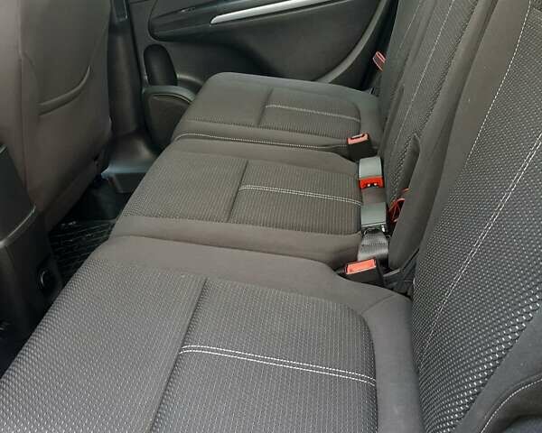 Коричневый Опель Zafira Tourer, объемом двигателя 1.6 л и пробегом 188 тыс. км за 9999 $, фото 21 на Automoto.ua