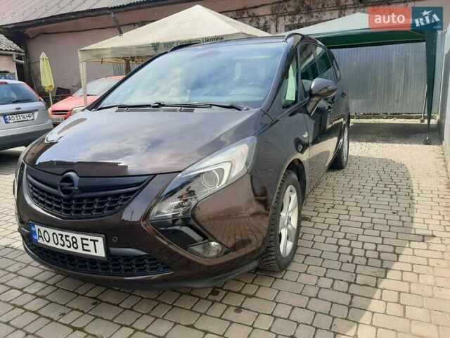 Коричневый Опель Zafira Tourer, объемом двигателя 1.6 л и пробегом 188 тыс. км за 9999 $, фото 14 на Automoto.ua