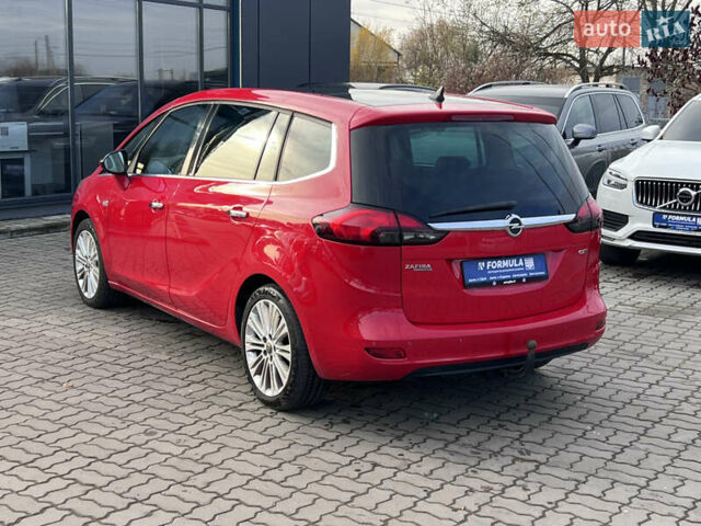 Красный Опель Zafira Tourer, объемом двигателя 2 л и пробегом 199 тыс. км за 10490 $, фото 41 на Automoto.ua