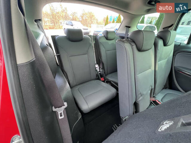 Красный Опель Zafira Tourer, объемом двигателя 2 л и пробегом 199 тыс. км за 10490 $, фото 51 на Automoto.ua