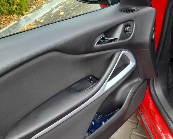 Червоний Опель Zafira Tourer, об'ємом двигуна 1.4 л та пробігом 359 тис. км за 8400 $, фото 5 на Automoto.ua