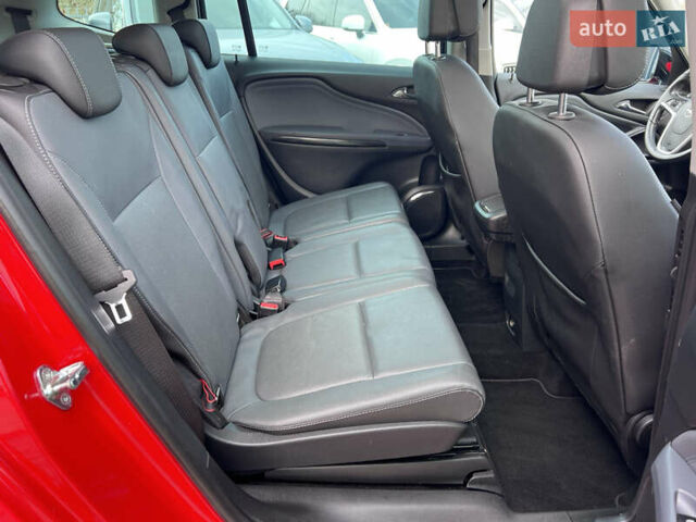 Красный Опель Zafira Tourer, объемом двигателя 2 л и пробегом 199 тыс. км за 10490 $, фото 33 на Automoto.ua