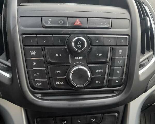 Червоний Опель Zafira Tourer, об'ємом двигуна 1.4 л та пробігом 359 тис. км за 8400 $, фото 9 на Automoto.ua