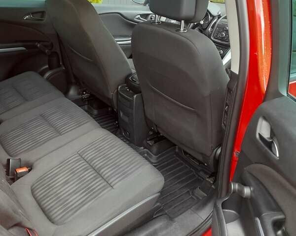 Червоний Опель Zafira Tourer, об'ємом двигуна 1.4 л та пробігом 359 тис. км за 8400 $, фото 8 на Automoto.ua